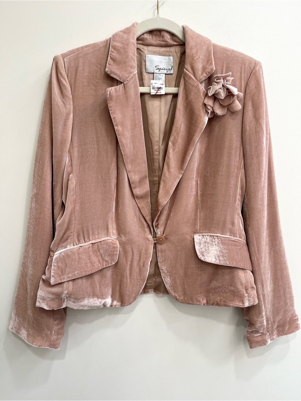 Vintage dead stock Spiegal blush pink velvet blazer rayon silk flower brooch 12